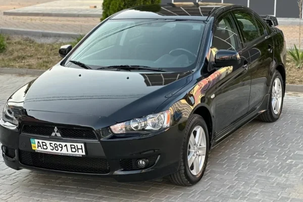 Капсула часу: Mitsubishi Lancer X 2010 року з пробігом лише 13000 км продають у Вінниці (фото)