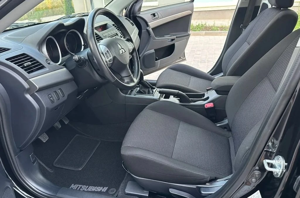 Mitsubishi Lancer X 2010 Mitsubishi Lancer X 2010
