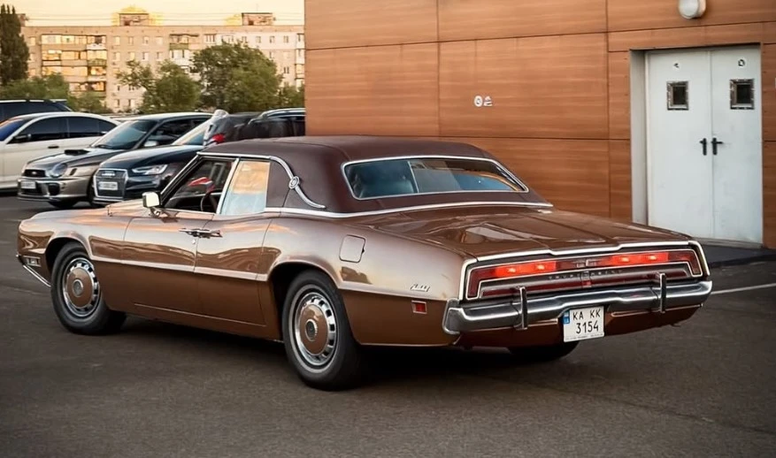 Ford Thunderbird Landau Sedan Ford Thunderbird Landau Sedan