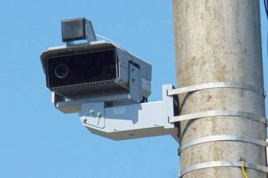 В Україні тестують камери які штрафуватимуть за проїзд на червоне