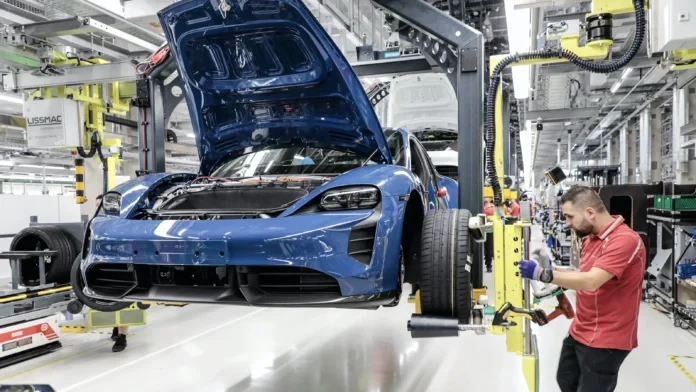 Porsche може скоротити ще понад 4 тисячі робочих місць