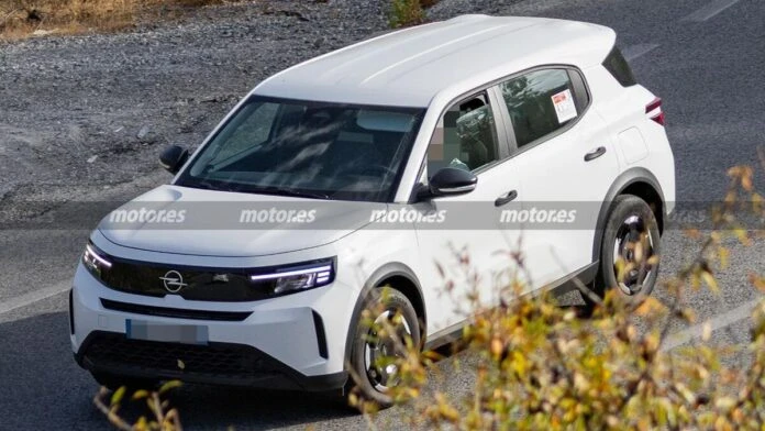 Opel готує електричний Frontera з батареєю на 86 кВт·год