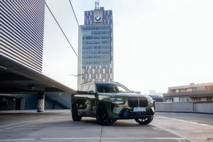 BMW готує новий кросовер більший за X7 спеціально для США
